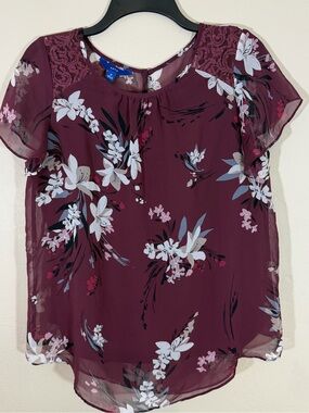 Apt. 9 Burgundy Floral Chiffon Lace Shoulder Flutter Sleeve Blouse Top M